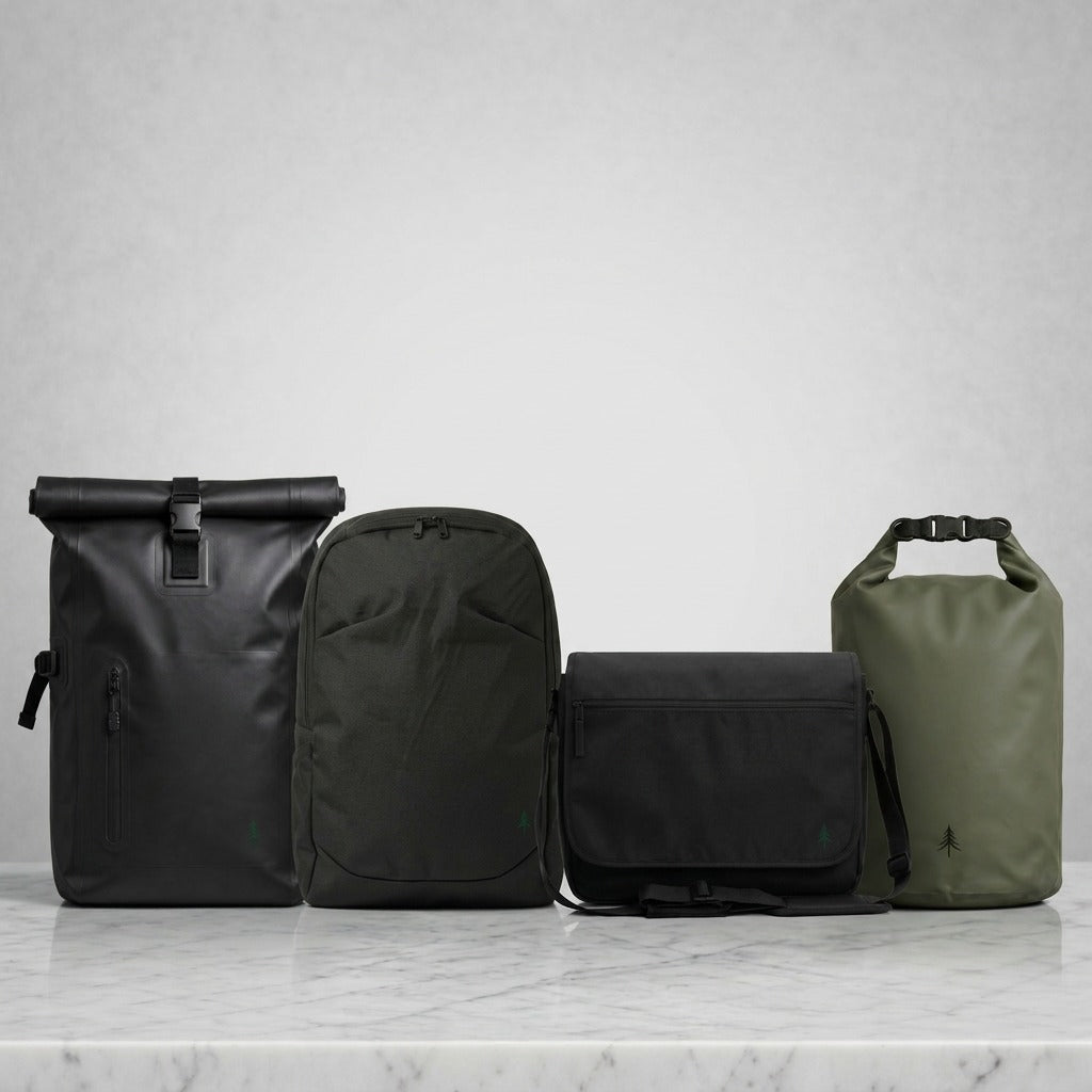 Firona Rucksäcke & Taschen Kollektion mit dem Waterproof Backpack Roll-Top-Rucksack, dem City Rucksack, der Messenger Bag Umhängetasche in schwarz und dem Dry Bag in grün